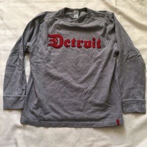 Old Navy Men’s Detroit long sleeve top